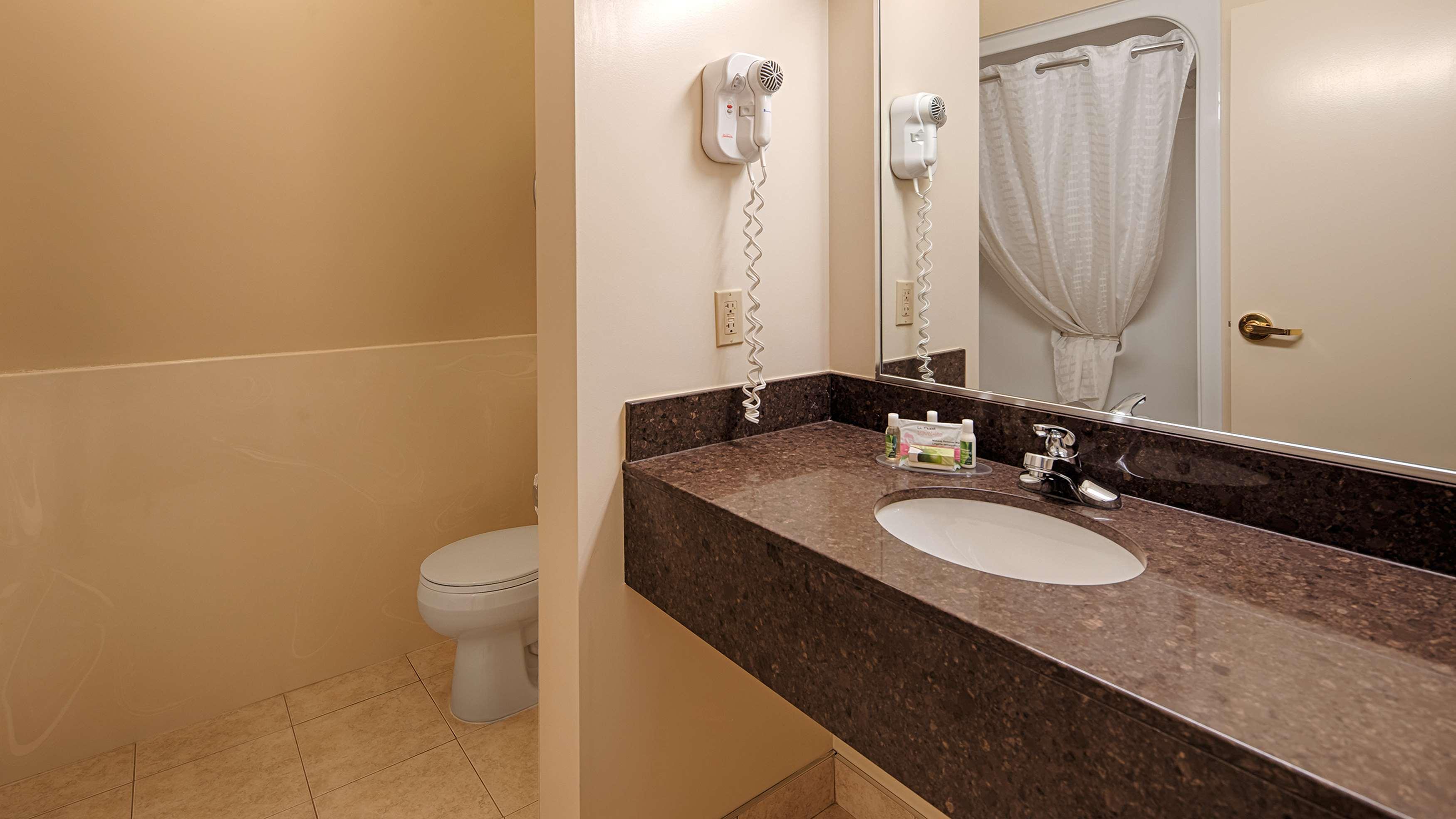 Best Western Thunder Bay Crossroads Экстерьер фото