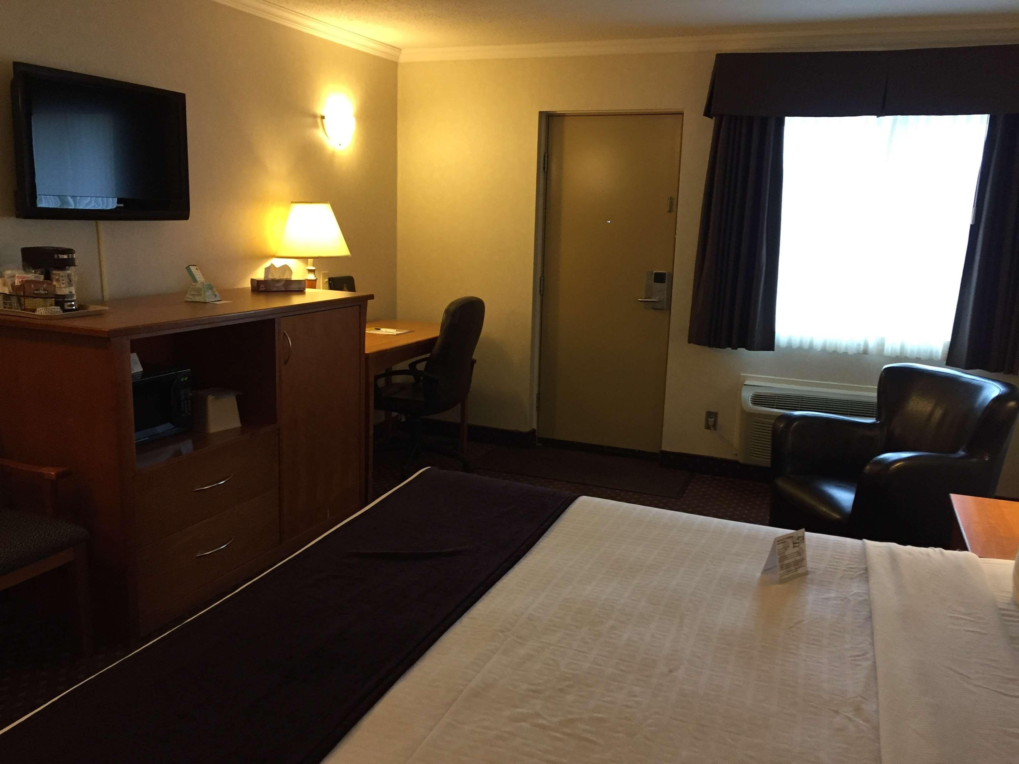 Best Western Thunder Bay Crossroads Экстерьер фото