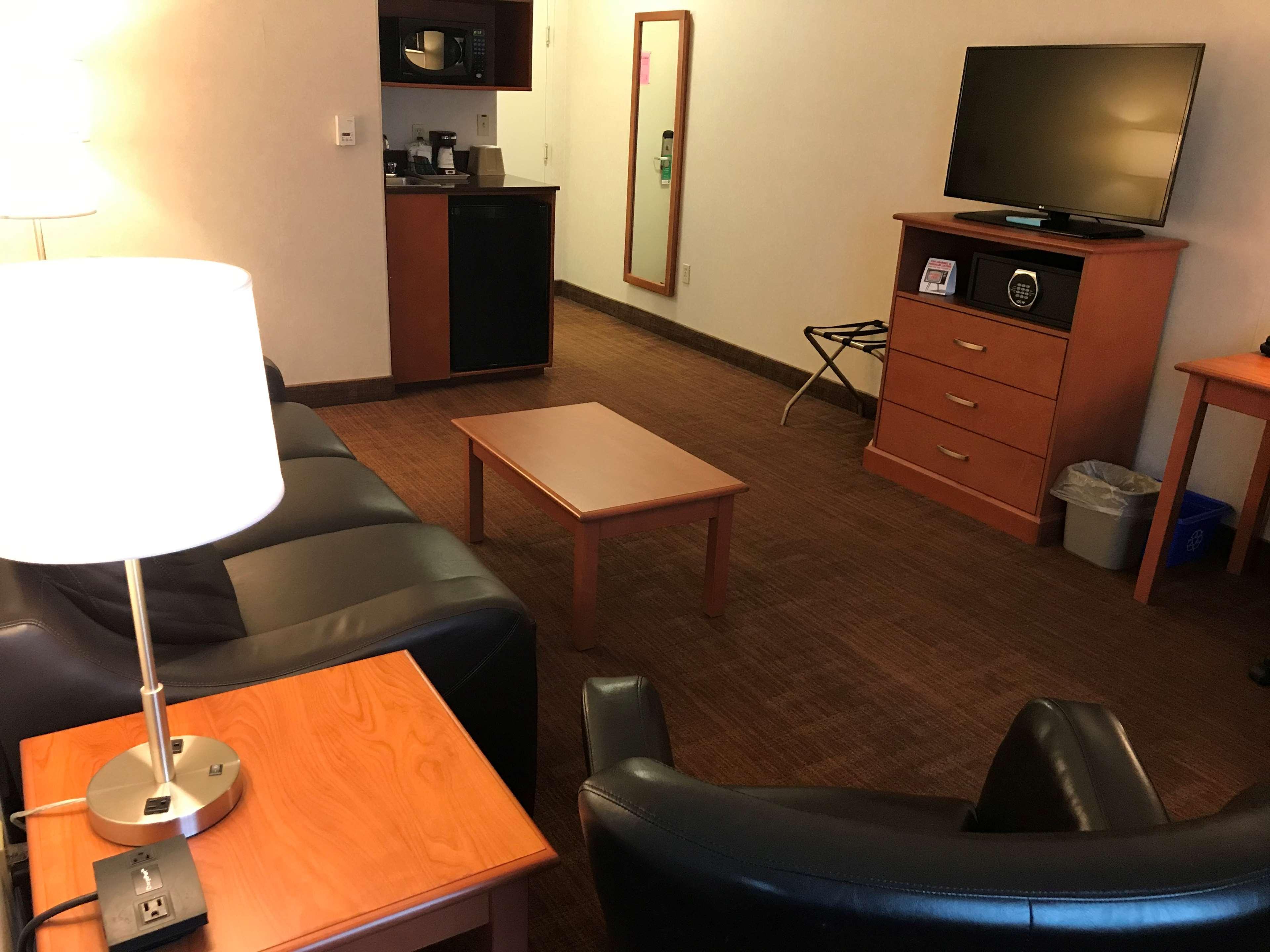 Best Western Thunder Bay Crossroads Экстерьер фото
